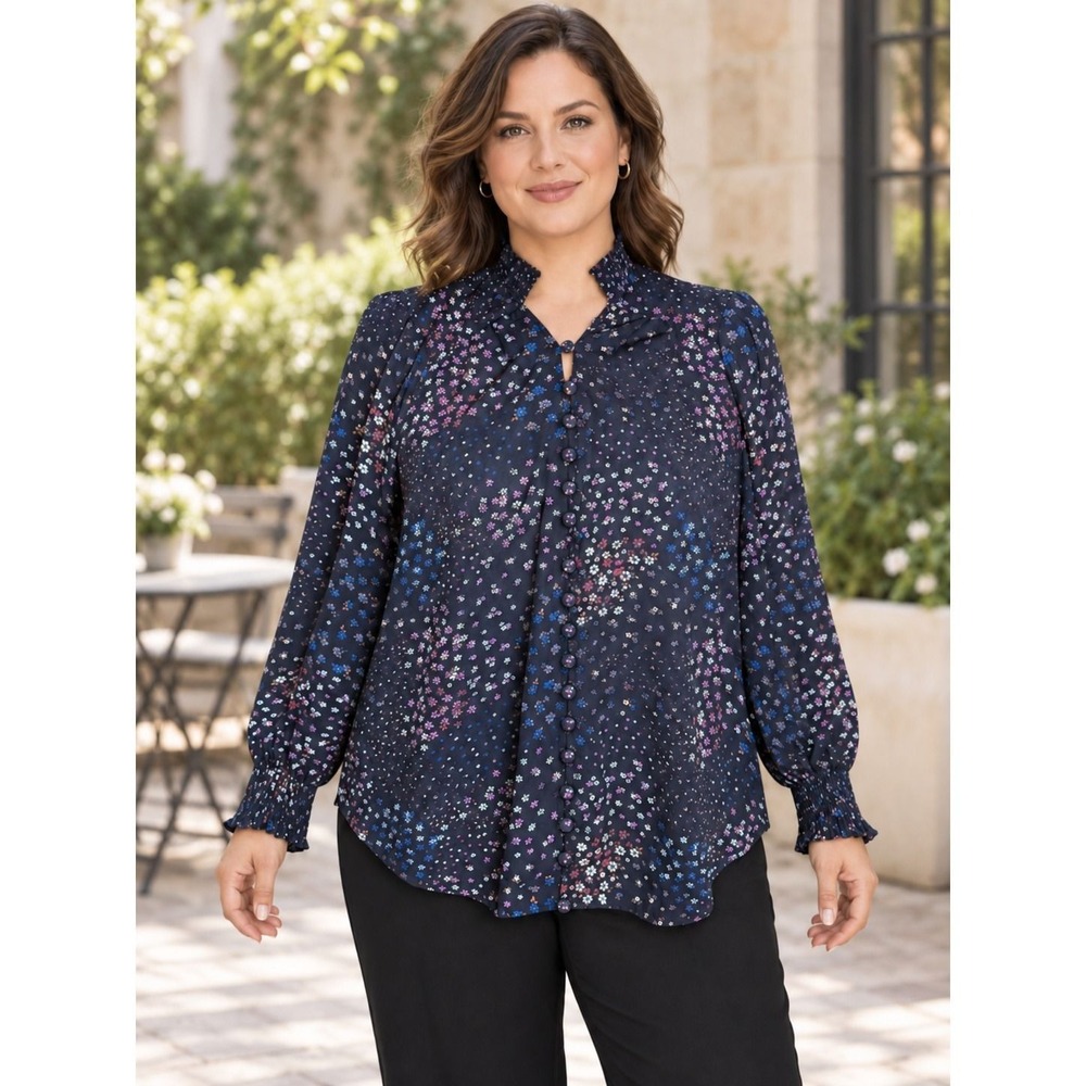 4. Torrid Black Floral Smocked Neck Long Sleeve Button Down Blouse Size 0 XL